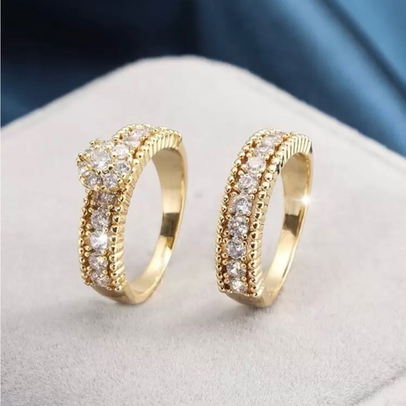 Gold cubic zirconia set of 2  Ring Set size 10 - Picture 1 of 3